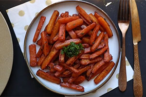 Maple Syrup & Thyme Carrot Chips By My Fussy Eater